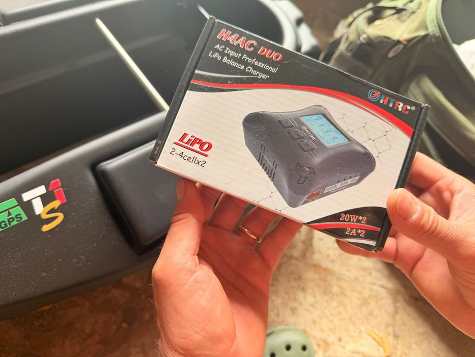 Barca navomodel cu gps si autopilot