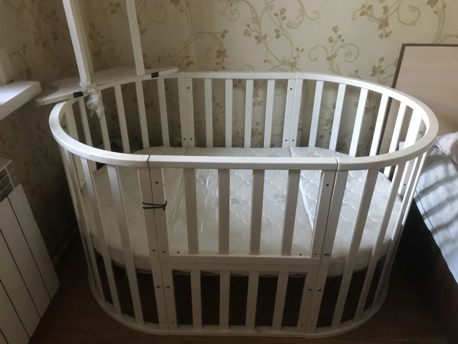 Детская кроватка для детей