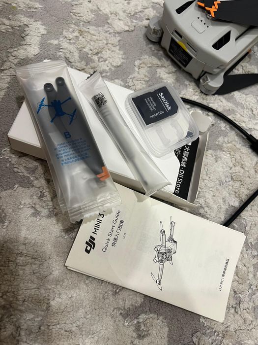 Дрон DJI Mini 3 Pro белый + DJI RC