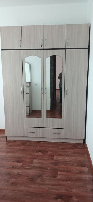 Продам спальный гарнитур
