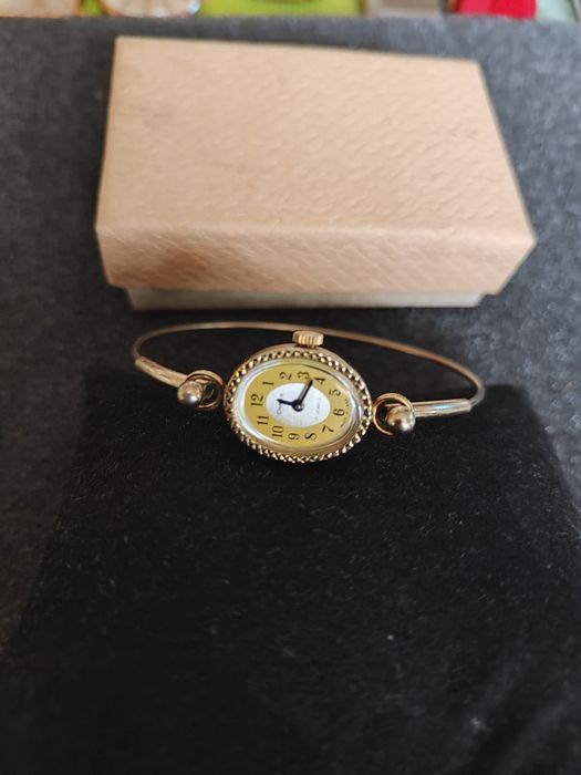 ЧасовникЧайка гривна