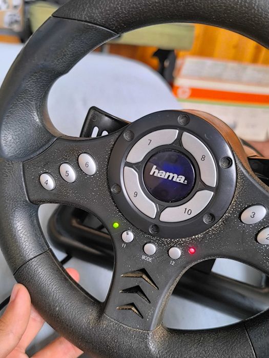 Геймърски волан с педали Hama Thunder V18 за PC