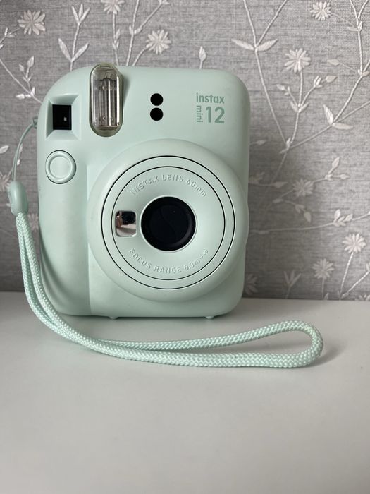 Fujifilm Instax mini 12