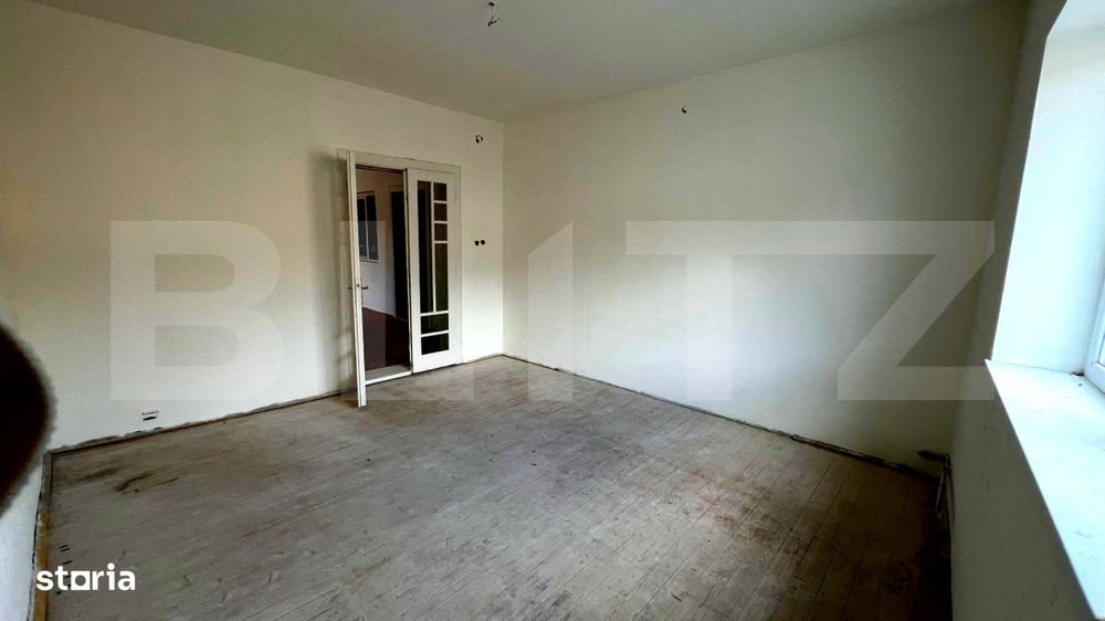 Casa de vanzare, 6 camere, 198 mp utili, teren 644 mp, zona centrala