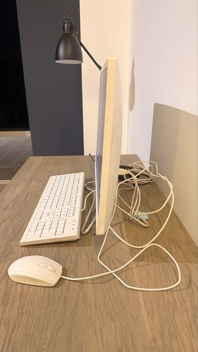Моноблок HP 24” i5-9400T 8GB