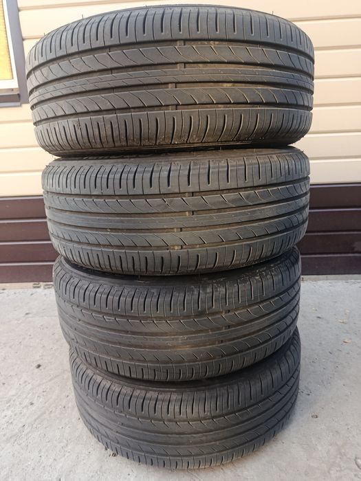Golden 225 50 R17 новые