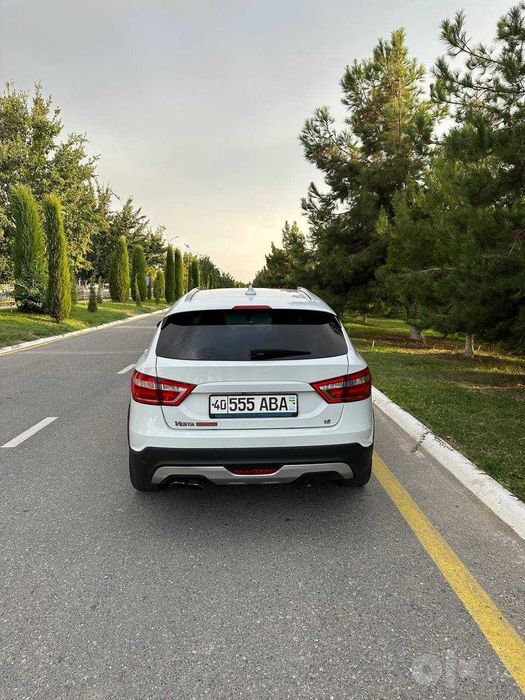 Lada vesta sw cross