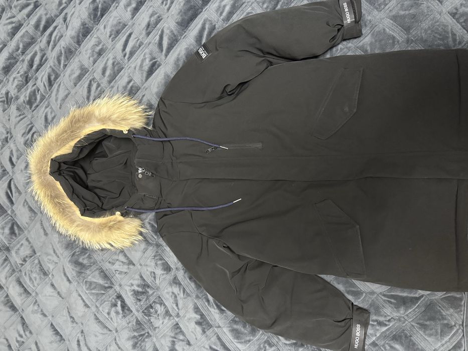 Продам куртку на мальчика