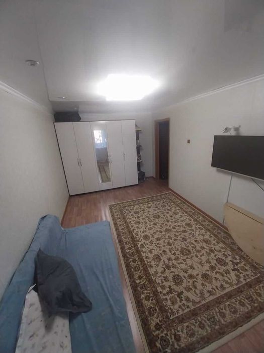 Продам 1 комнатную в районе КСК