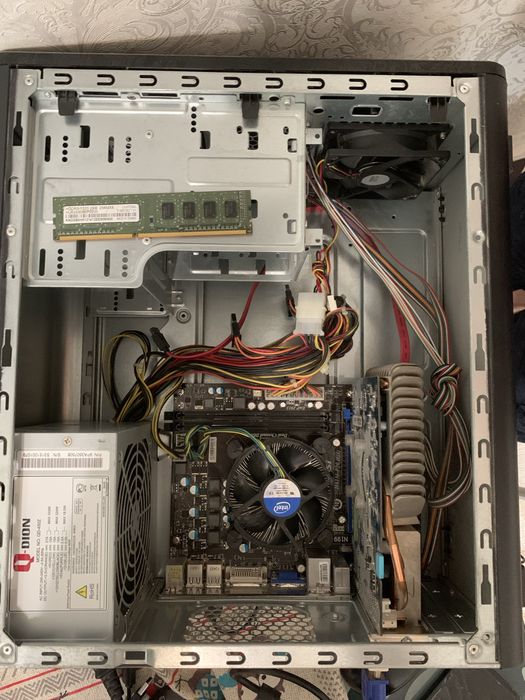 Продам компьютерный блок