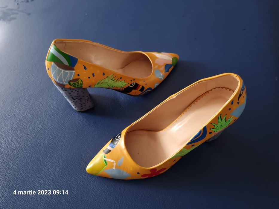 Pantofi piele model deosebit