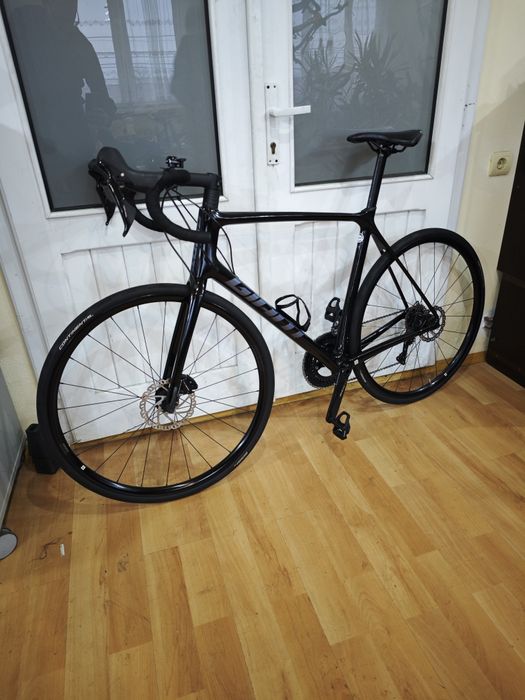 Cursiera carbon Giant Advanced Pro disc 2 shimano 105