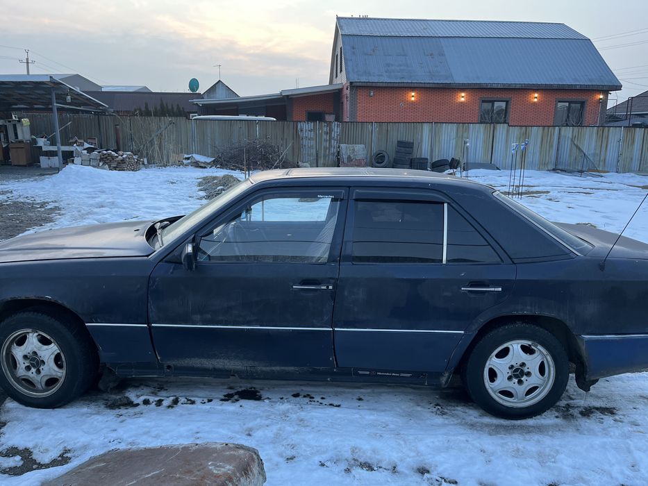 Мерседес бенз 124