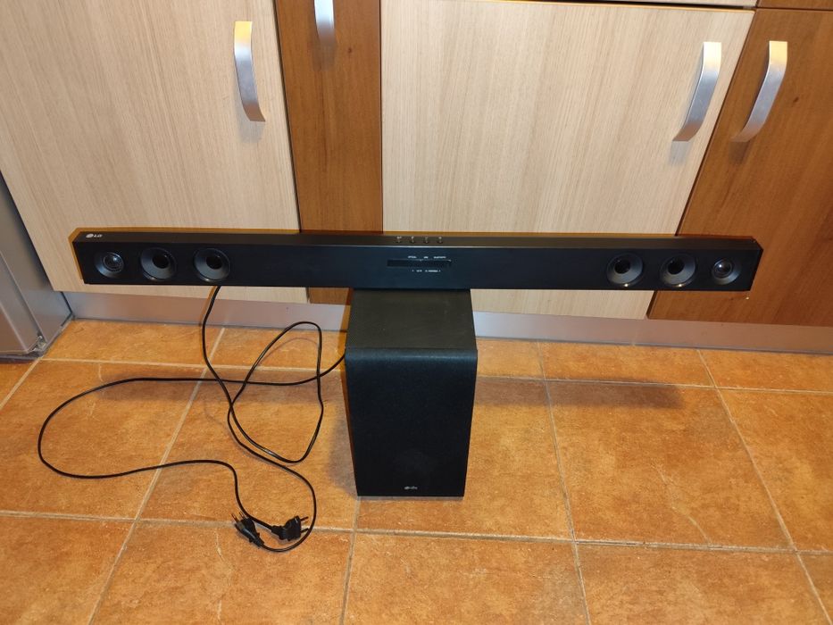 Soundbar LG SJ3 (300W)