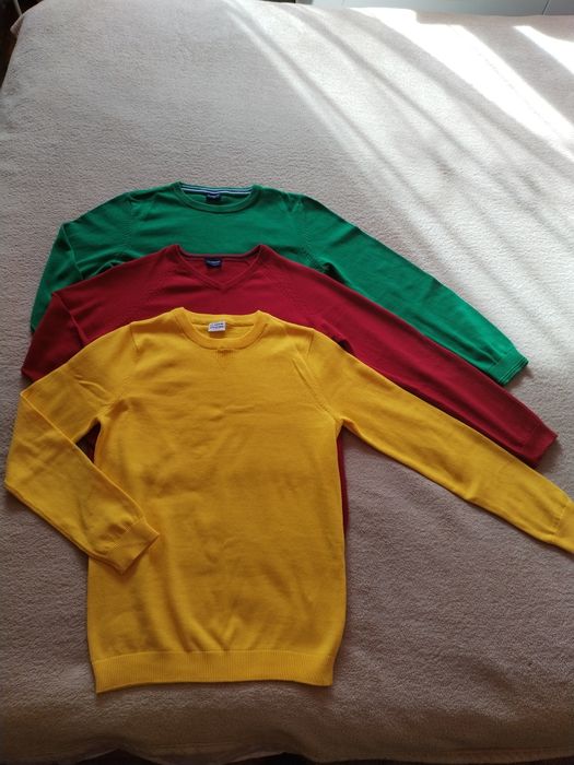 Продам яркие кофты