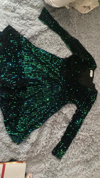 Платье с паедеами новое