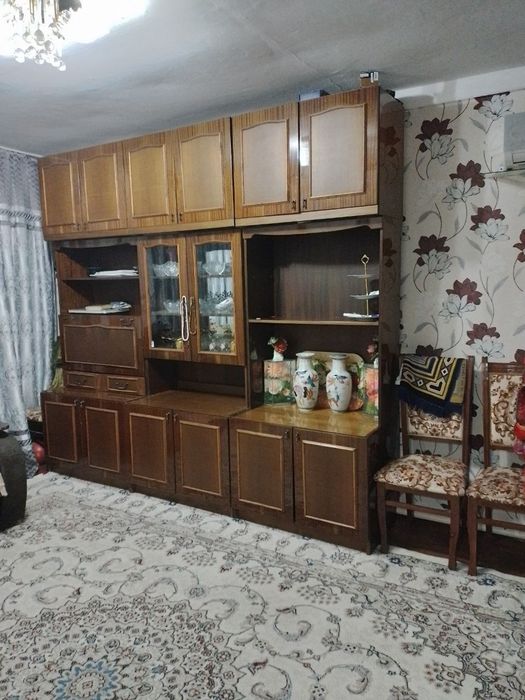 Продам 2/1/2 Спутник. Дерево. Нормальное состояние.янгихает