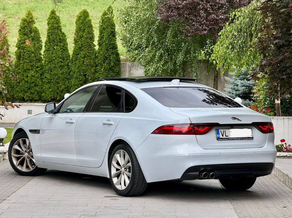 Jaguar XF Jaguar XF