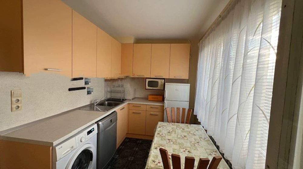 Дава се под наем Двустаен апартамент в София, Връбница 1 - 60 кв.м за 562 € - Снимка #2