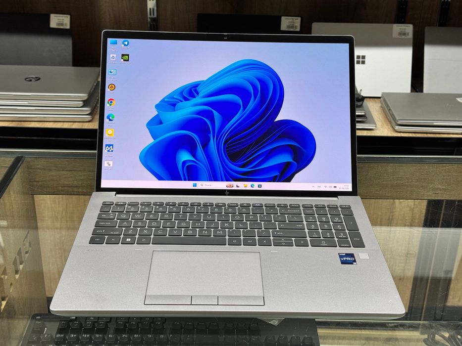 HP ZBook Fury 16 G9 4К Oled сенсорный