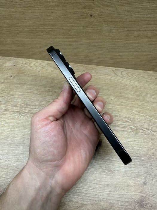 iPhone 15 Pro 256Gb Black titanium 95%% battery life