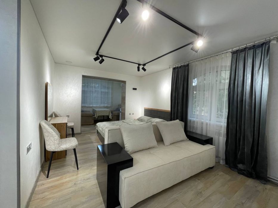 Однокомнатная квартира в центре (Ор. Гидрометцентр)