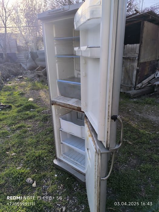 Холодильник  сатылади 50000