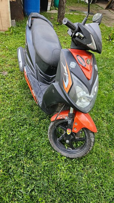 Скутер Sym JET4