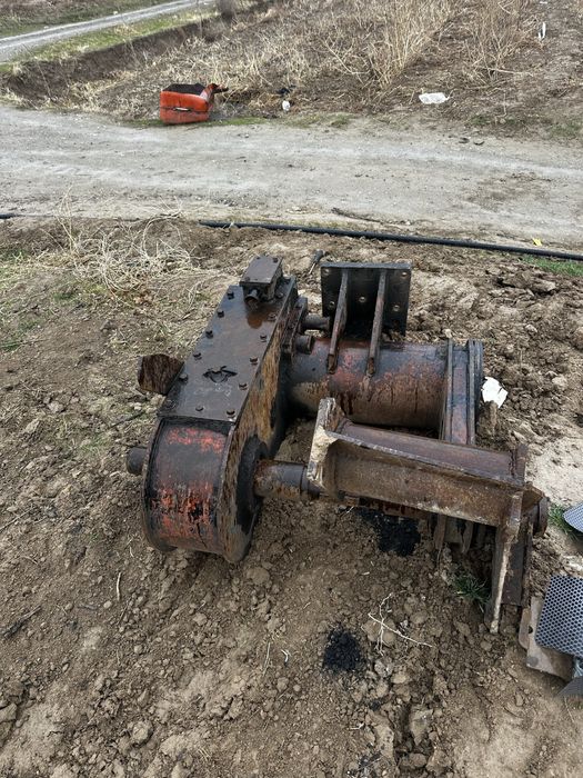 Transha reduktor sotiladi