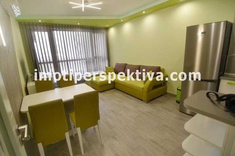 Продава се Тристаен апартамент в Пловдив, Кючук Париж - 100 кв.м за 2000 €/кв.м - Снимка #3