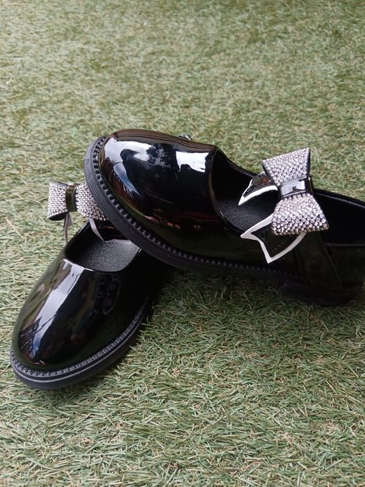 Balerini eleganti fetite