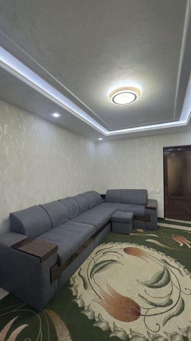 Andijon shahar 2-mikrorayonda 2-qavat 2 xona (3 xona qilingan) uy soti