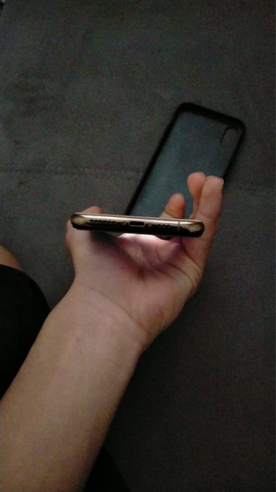 iphone xs продам