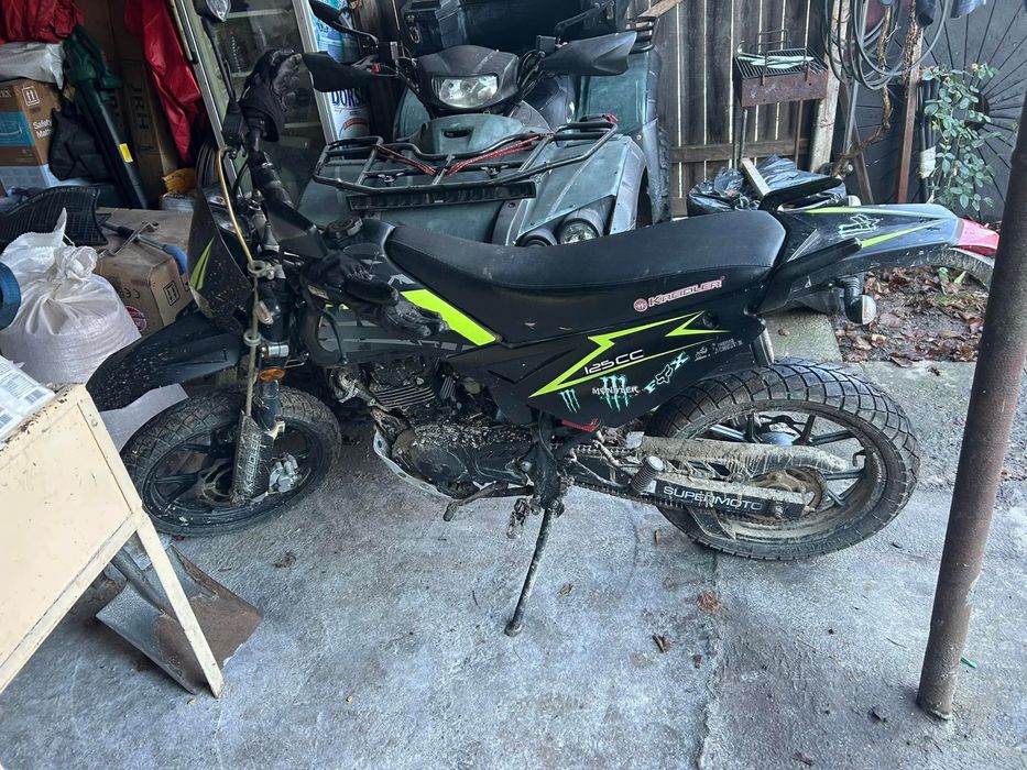 Vand sau schimb cu scuter de 125cc