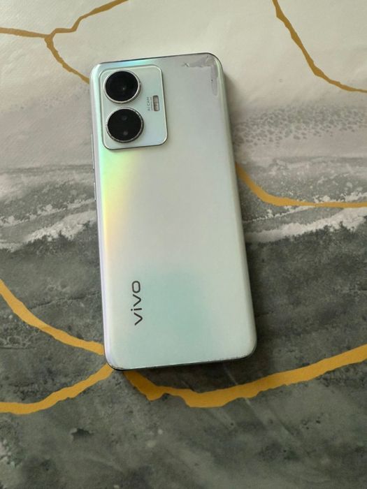 Продается Vivi y55