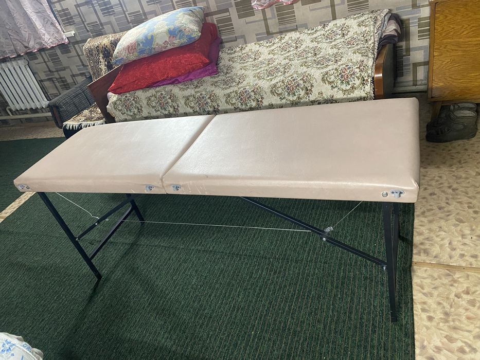 Продам кушетку косметологическую