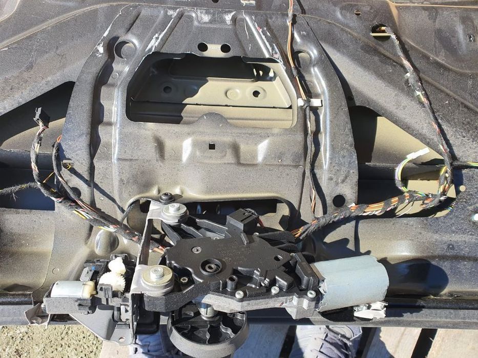 Motoras Stergator Haion Hayon Bmw F31 Livram Oriunde In Tara