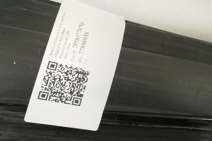 Bandou Ornament Usa Stanga Fata Original In Stare Buna Porsche  Cayenn