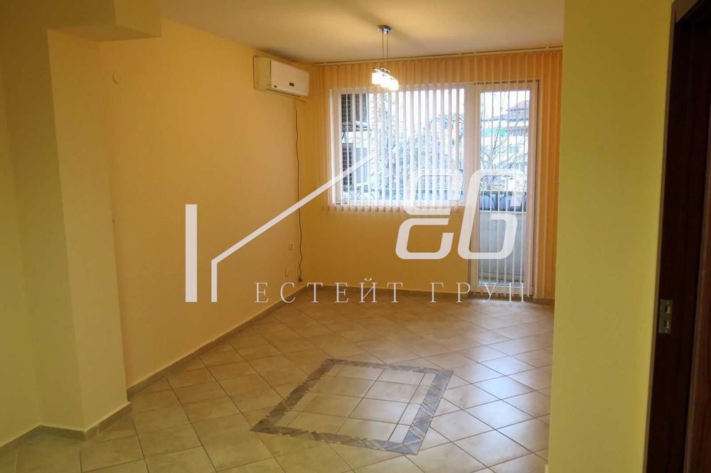 Дава се под наем Офис в Варна, Бизнес хотел - 70 кв.м за 558.45 € - Снимка #1