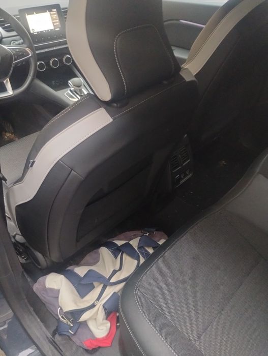 Renault Captur 1.6 Plug in hibrid 160 cp