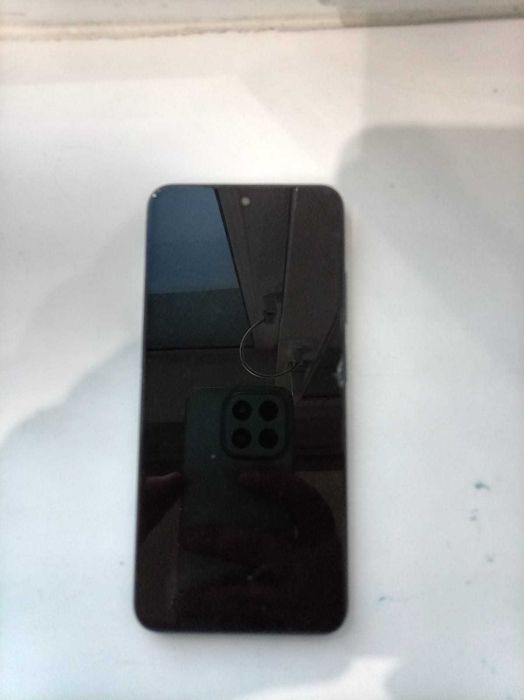 Продам смартфон срочно