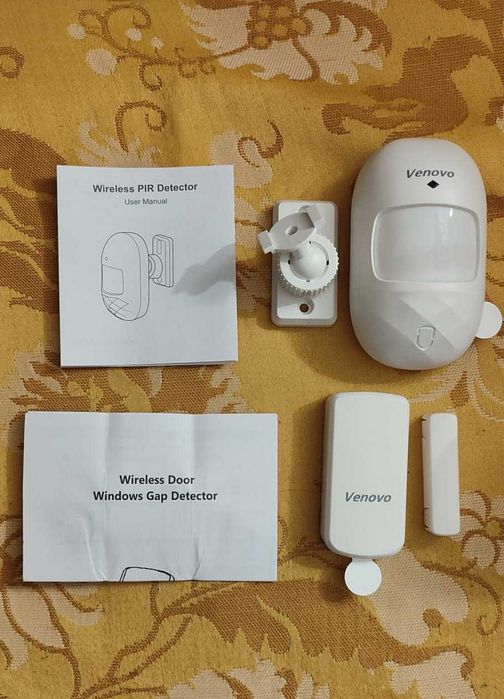 Camera supraveghere cu senzor de miscare si senzor fereastra