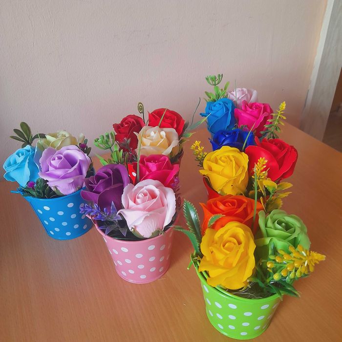 Цветя от пластичен сапун