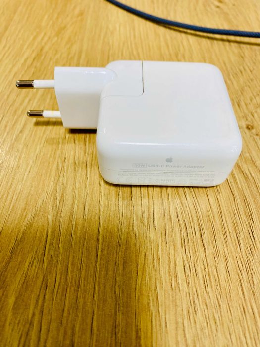 MacBook Air 13 2022, Apple M2, 8GB RAM, 256GB SSD, Midnight