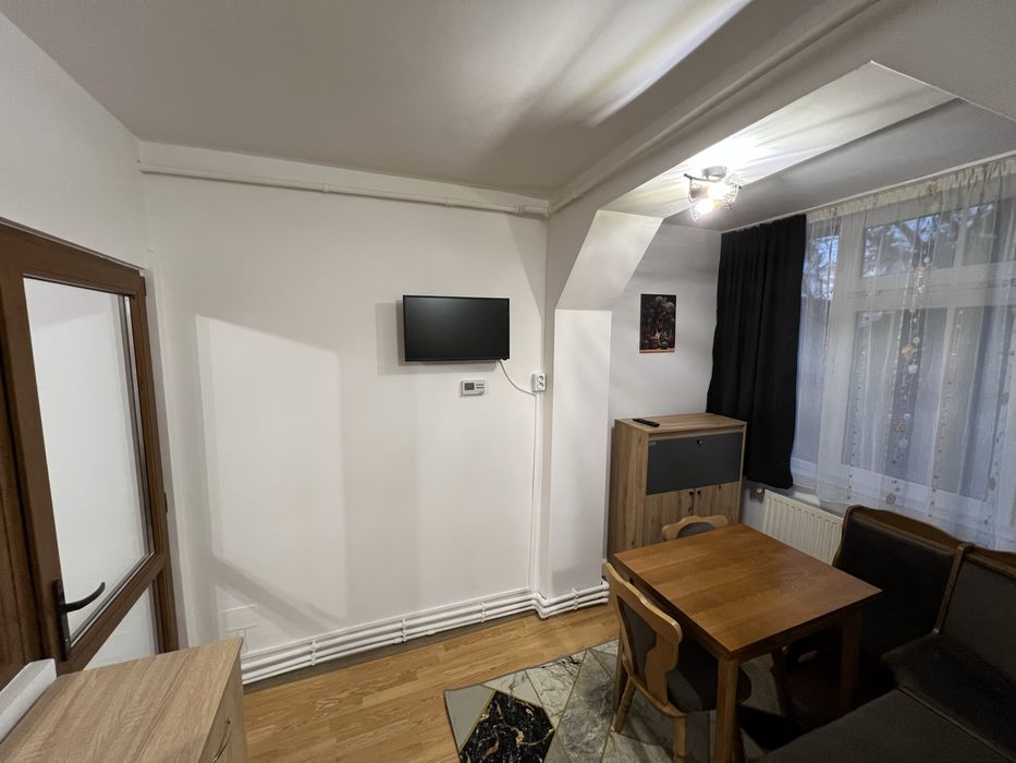 Garsoniera de inchiriat langa piata Astra - direct proprietar