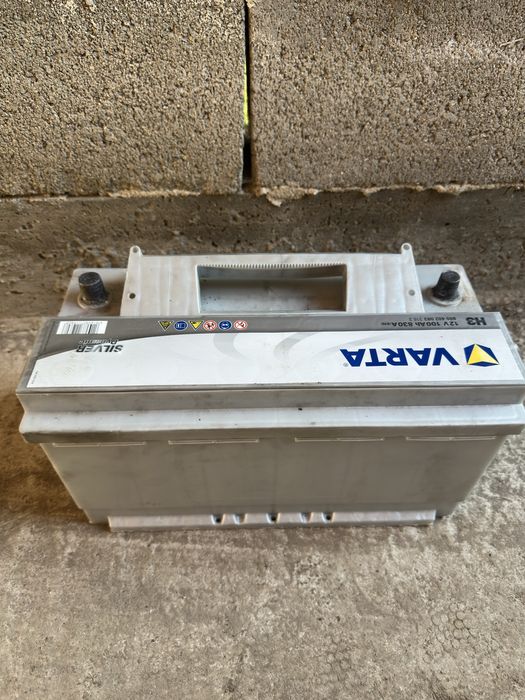 Акумулатор varta 100Ah