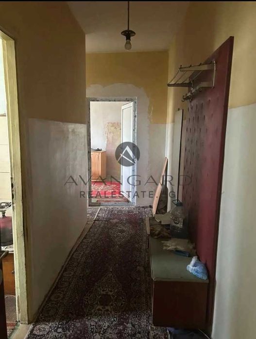 оф.24732 Двустаен с три отделни стаи/ Смирненски