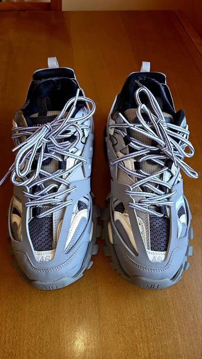 Balenciaga track
