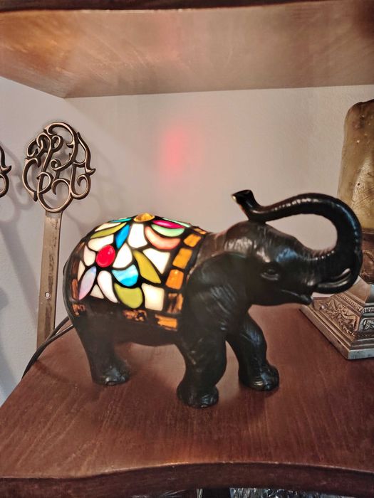 Lampa stil , veioze