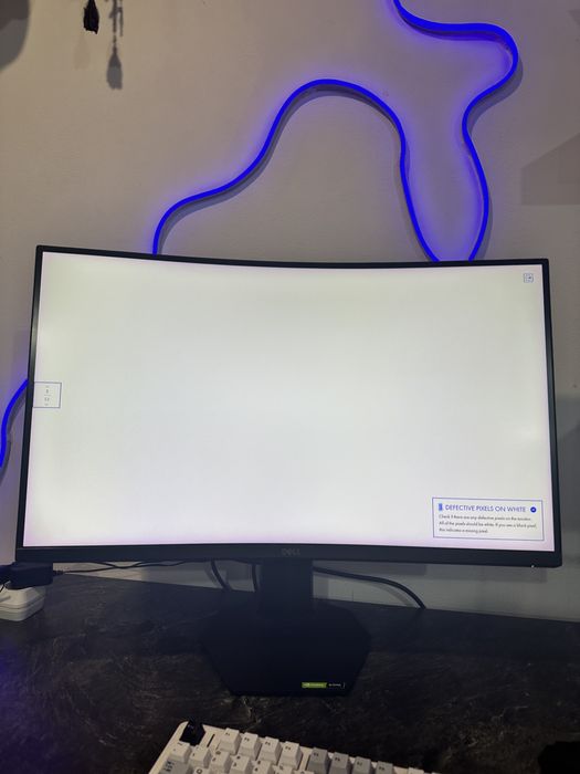 Monitor Dell S2721HGF curbat 144Hz – stare impecabilă, ca nou